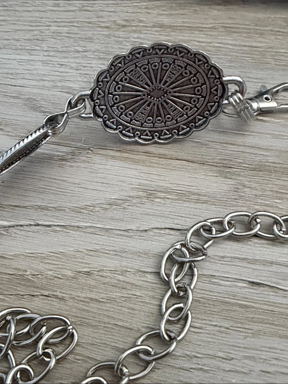 Silver-Tone Oval Concho Women’s Belt